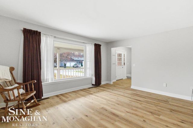 4220 E Surrey Lane, Fort Gratiot Twp, MI 48059