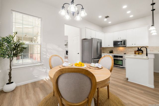 444 ELMHURST AVE, San Antonio, TX 78209