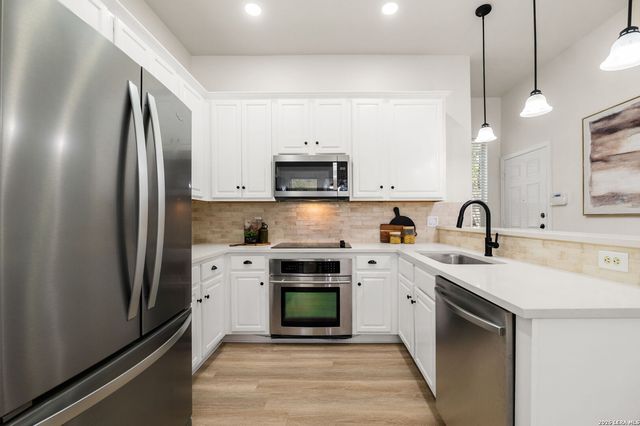 444 ELMHURST AVE, San Antonio, TX 78209