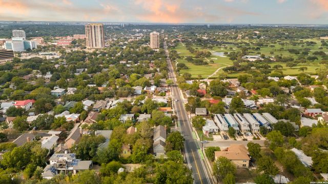 444 ELMHURST AVE, San Antonio, TX 78209