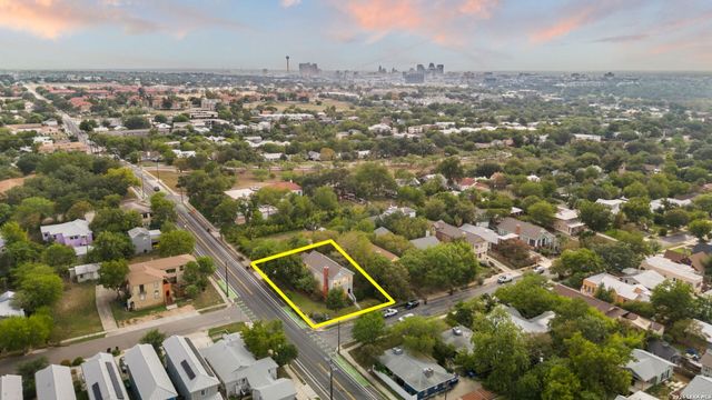 444 ELMHURST AVE, San Antonio, TX 78209