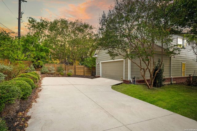 444 ELMHURST AVE, San Antonio, TX 78209