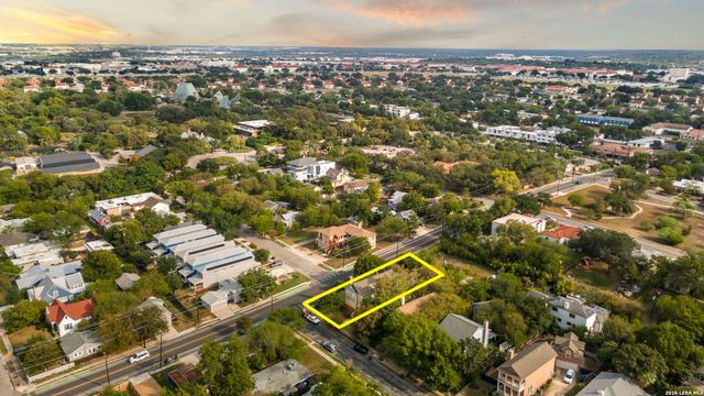 444 ELMHURST AVE, San Antonio, TX 78209