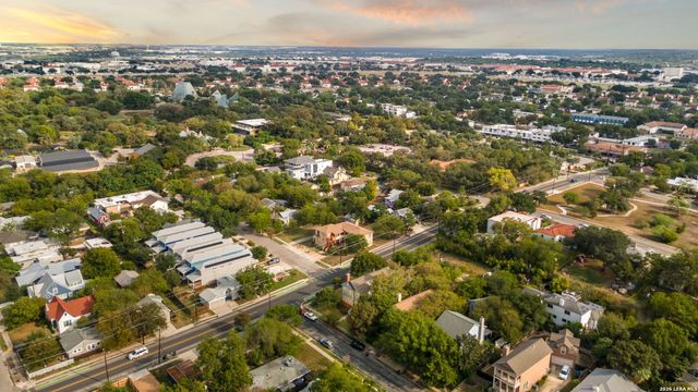 444 ELMHURST AVE, San Antonio, TX 78209