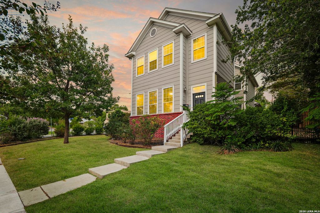444 ELMHURST AVE, San Antonio, TX 78209