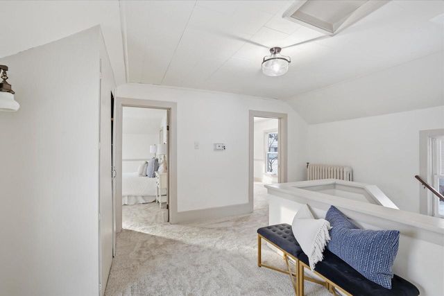 319 W Linden DRIVE, Jefferson, WI 53549