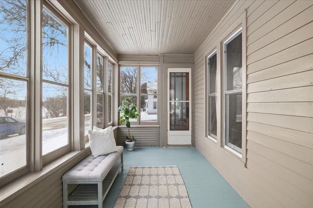 319 W Linden DRIVE, Jefferson, WI 53549