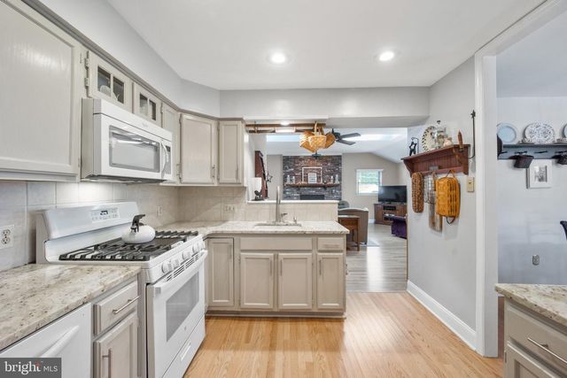 785 GARDEN RD, Warminster, PA 18974