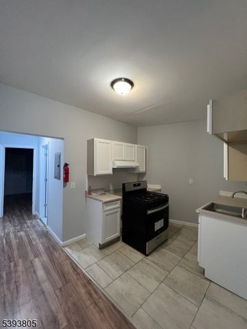 133 MAPES 3, Newark City, NJ 07112