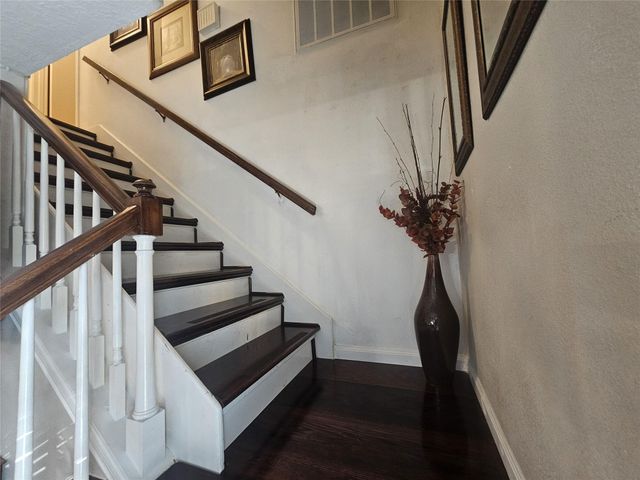 548 River Plantation Drive, Conroe, TX 77302