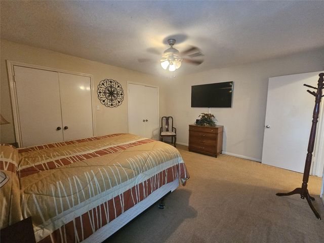 548 River Plantation Drive, Conroe, TX 77302