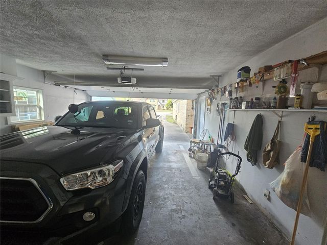 548 River Plantation Drive, Conroe, TX 77302