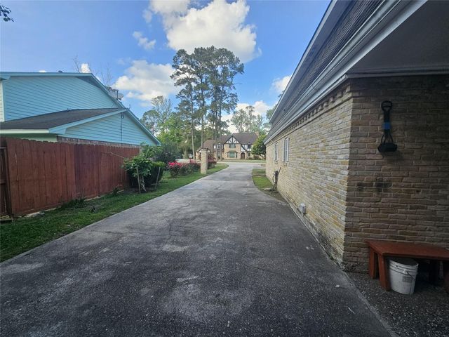 548 River Plantation Drive, Conroe, TX 77302