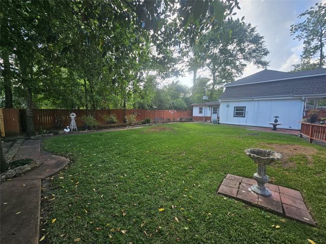 548 River Plantation Drive, Conroe, TX 77302