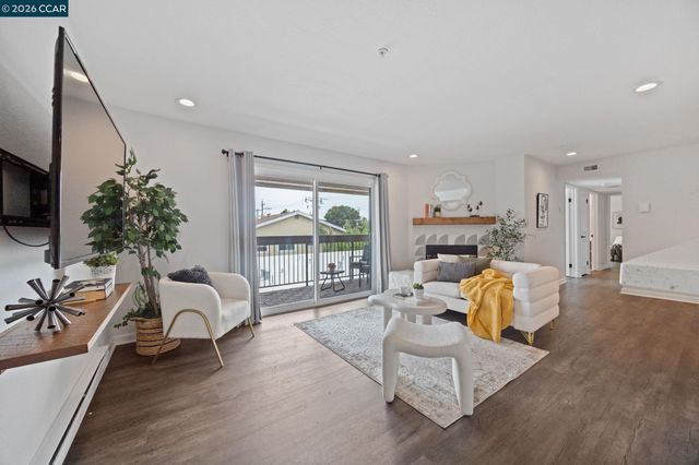 417 Evelyn Avenue 302, Albany, CA 94706