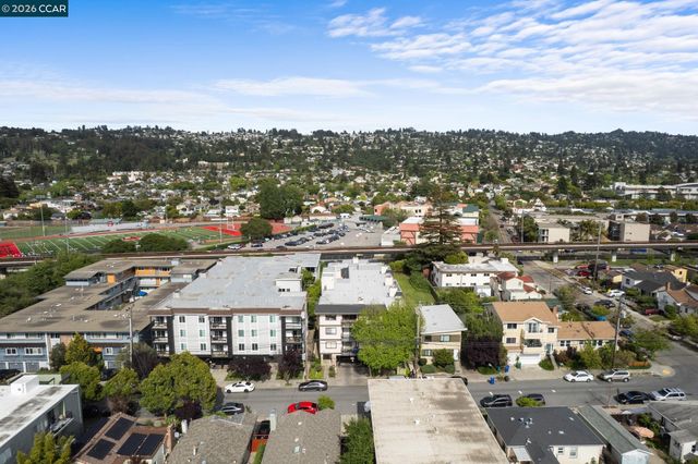 417 Evelyn Avenue 302, Albany, CA 94706