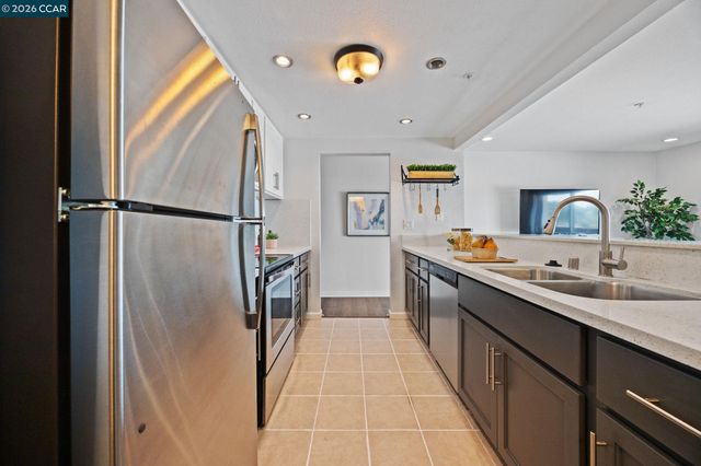 417 Evelyn Avenue 302, Albany, CA 94706