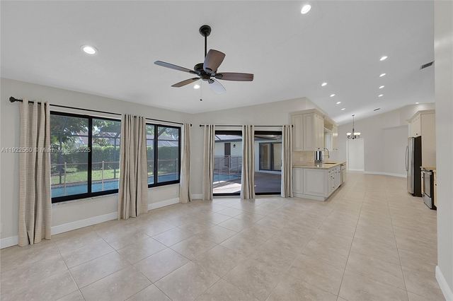 8781 NW 49th Dr 8781, Coral Springs, FL 33067