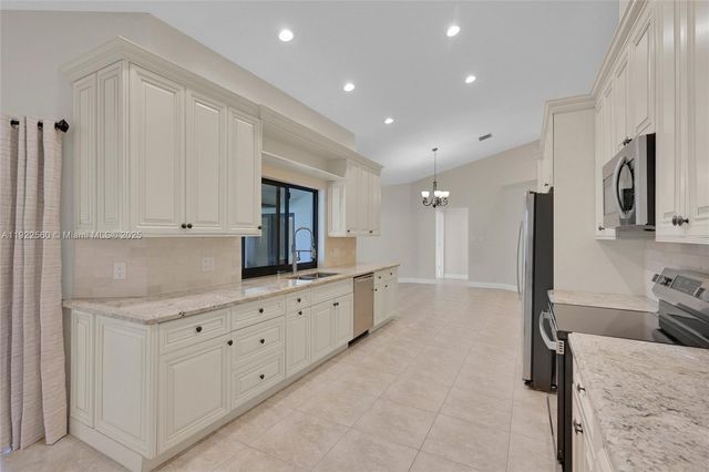 8781 NW 49th Dr 8781, Coral Springs, FL 33067