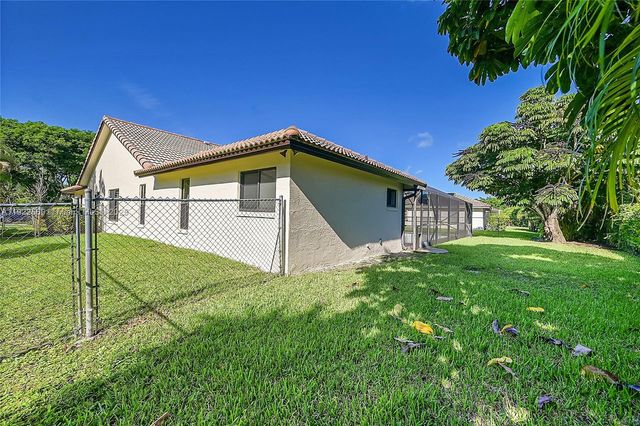 8781 NW 49th Dr 8781, Coral Springs, FL 33067