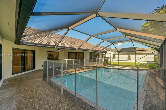 8781 NW 49th Dr 8781, Coral Springs, FL 33067