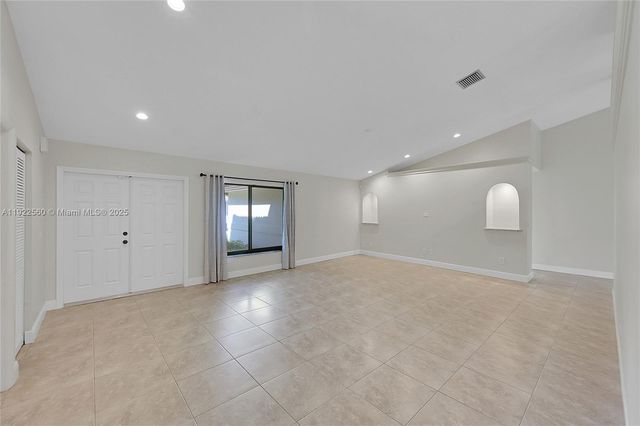 8781 NW 49th Dr 8781, Coral Springs, FL 33067