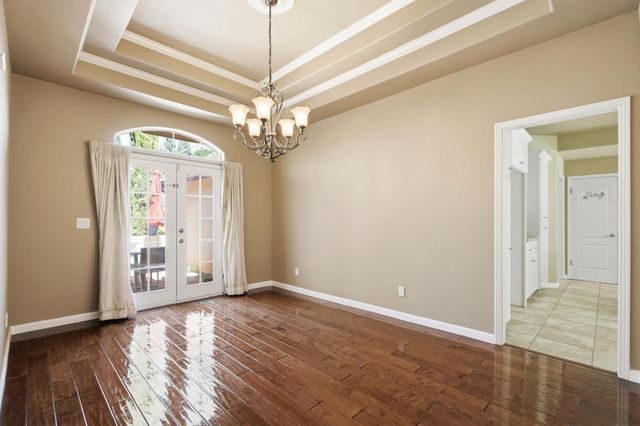 6542 N Rafael Avenue, Fresno, CA 93711