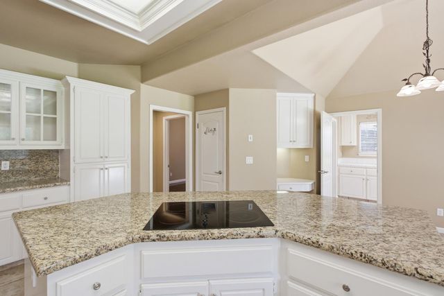 6542 N Rafael Avenue, Fresno, CA 93711