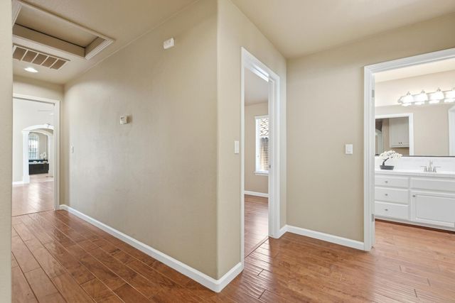 6542 N Rafael Avenue, Fresno, CA 93711