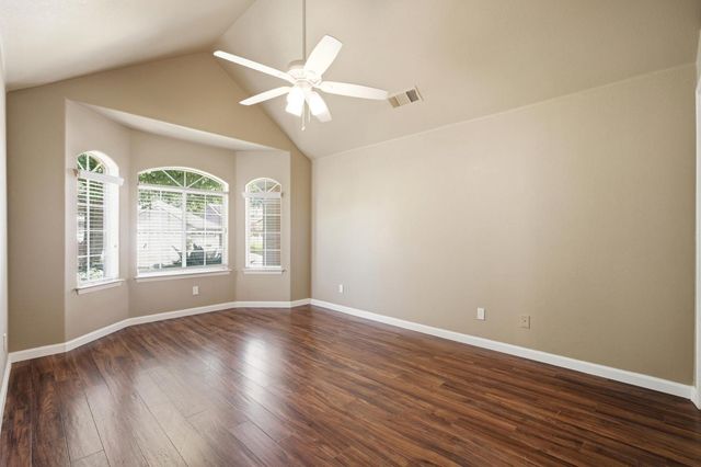 6542 N Rafael Avenue, Fresno, CA 93711