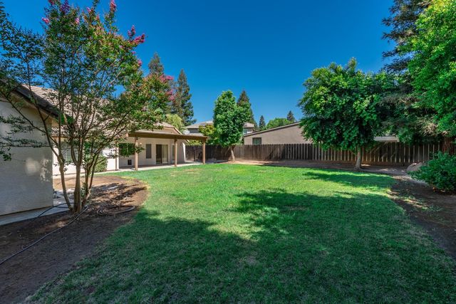 6542 N Rafael Avenue, Fresno, CA 93711