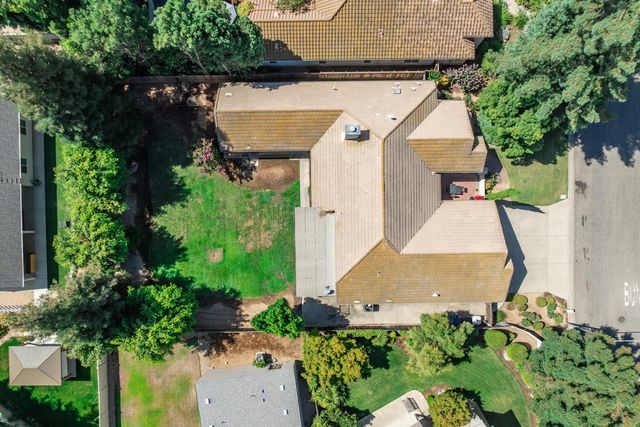 6542 N Rafael Avenue, Fresno, CA 93711