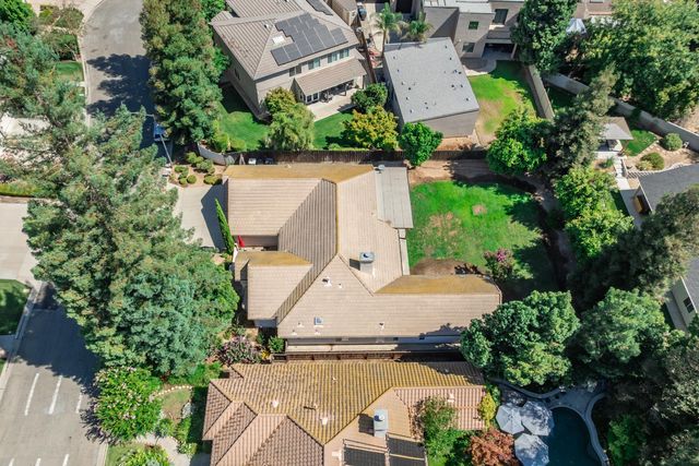 6542 N Rafael Avenue, Fresno, CA 93711