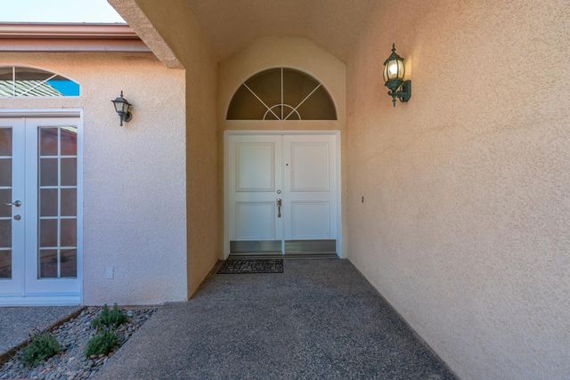 6542 N Rafael Avenue, Fresno, CA 93711