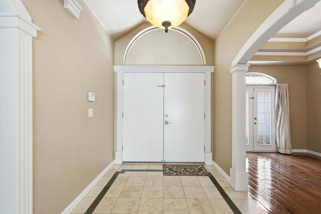 6542 N Rafael Avenue, Fresno, CA 93711