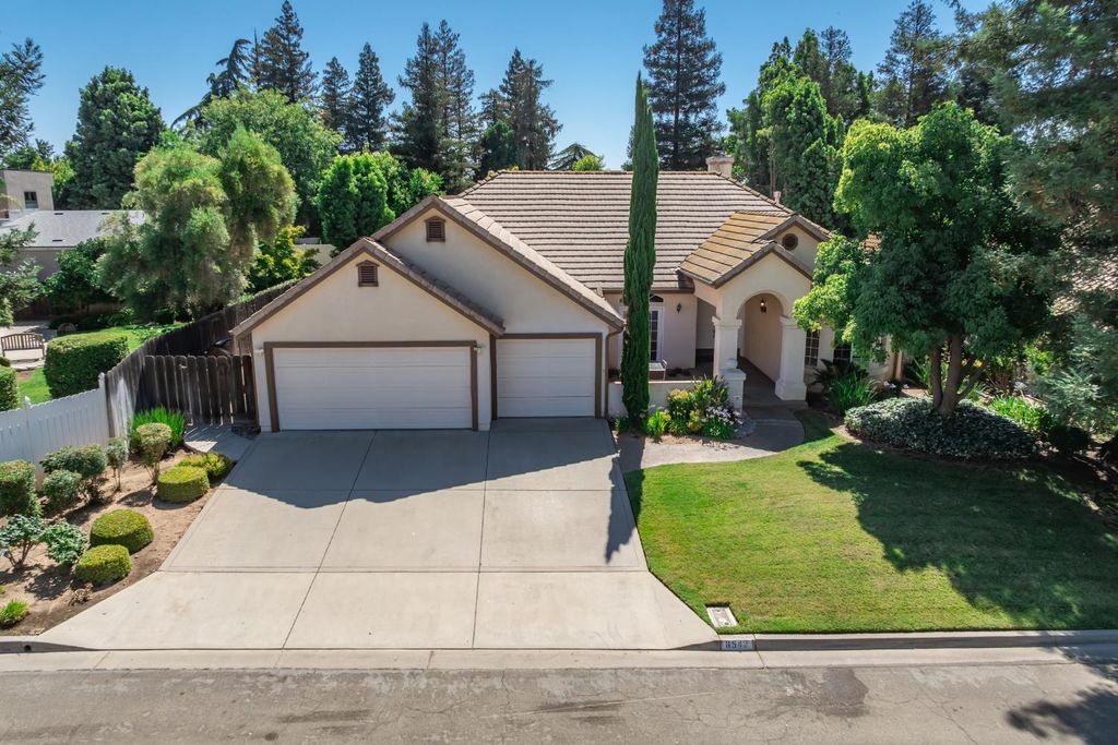 6542 N Rafael Avenue, Fresno, CA 93711