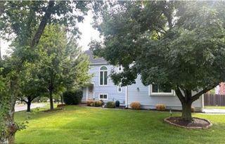8821 W 115th Terrace, Overland Park, KS 66210