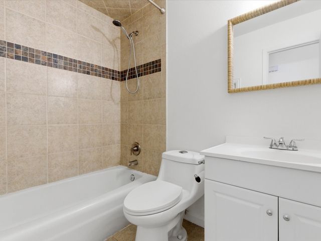 201 Bluebird Circle, Denton, TX 76209