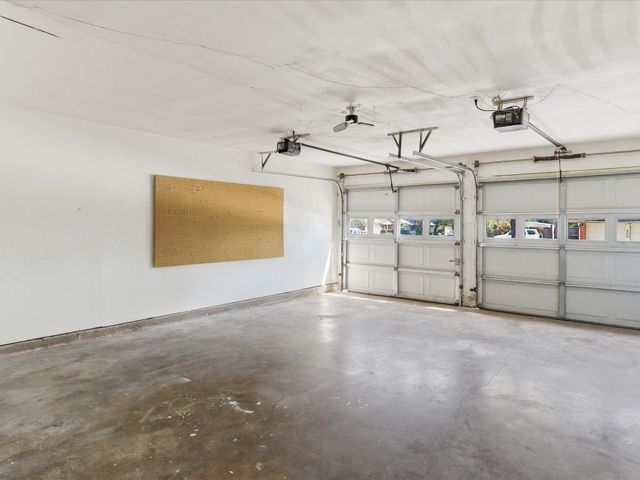 201 Bluebird Circle, Denton, TX 76209