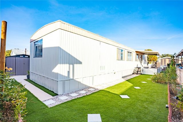 4577 Royal Ridge Boulevard 131, Las Vegas, NV 89103