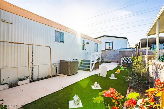 4577 Royal Ridge Boulevard 131, Las Vegas, NV 89103