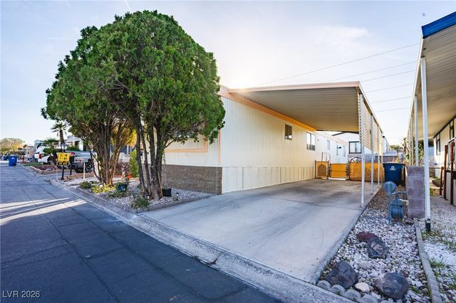 4577 Royal Ridge Boulevard 131, Las Vegas, NV 89103