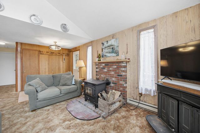 1 Wentworth Lane, Barnstead, NH 03225