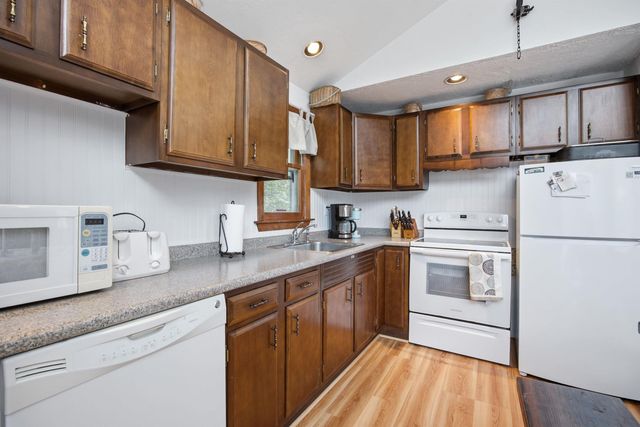 1 Wentworth Lane, Barnstead, NH 03225