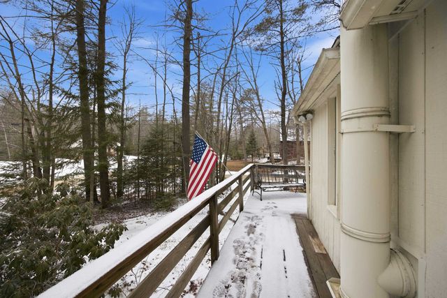 1 Wentworth Lane, Barnstead, NH 03225