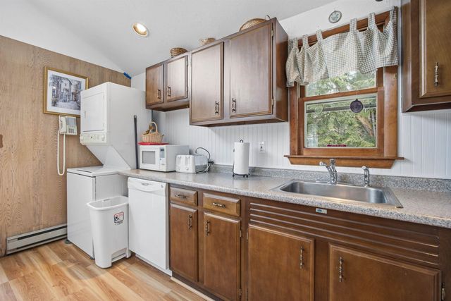 1 Wentworth Lane, Barnstead, NH 03225