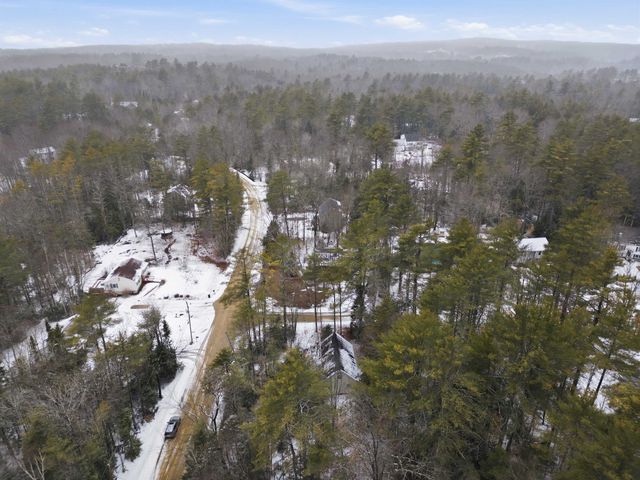 1 Wentworth Lane, Barnstead, NH 03225