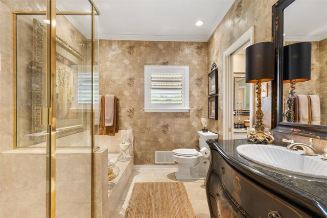 9124 Vinewood Drive, Dallas, TX 75228