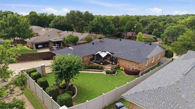 9124 Vinewood Drive, Dallas, TX 75228