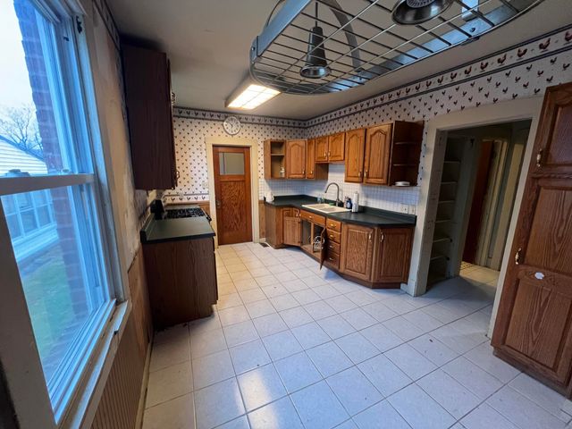 101 N Michigan Avenue, Hobart, IN 46342